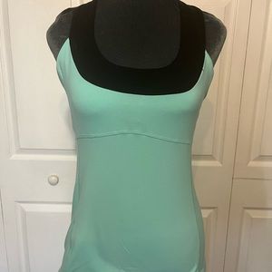LULULEMON SZ 8 scoop me up tank.GREEN AND BLACK.   #1